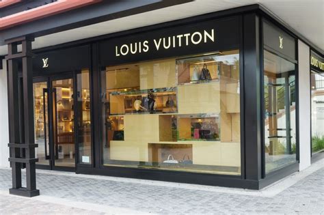 louis vuitton nassau|nassau bahamas shops.